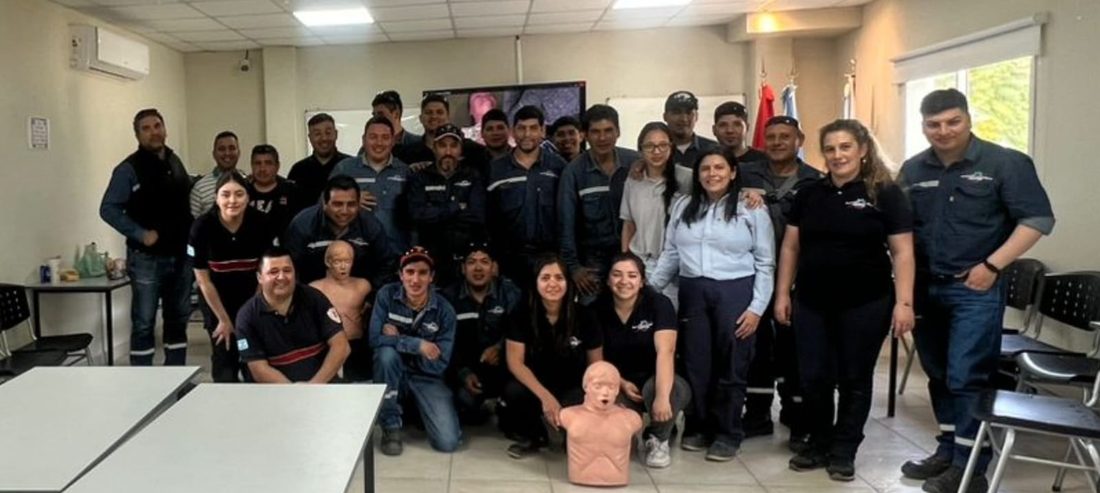 Equipo de Electrofort Group en capacitación interna
